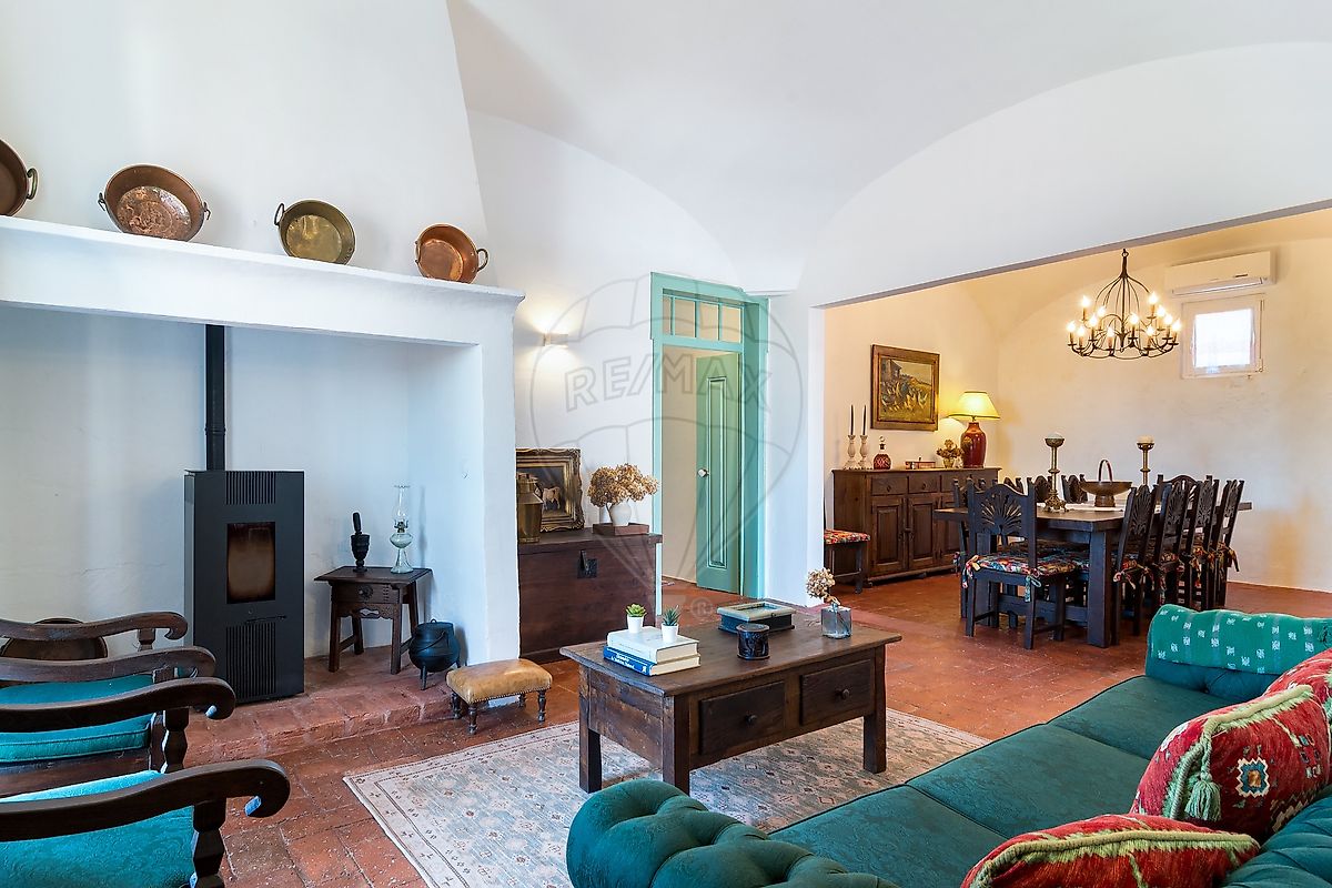 Apartamento - Moura (Santo Agostinho e São João Baptista) e Santo Amador, Moura, Beja