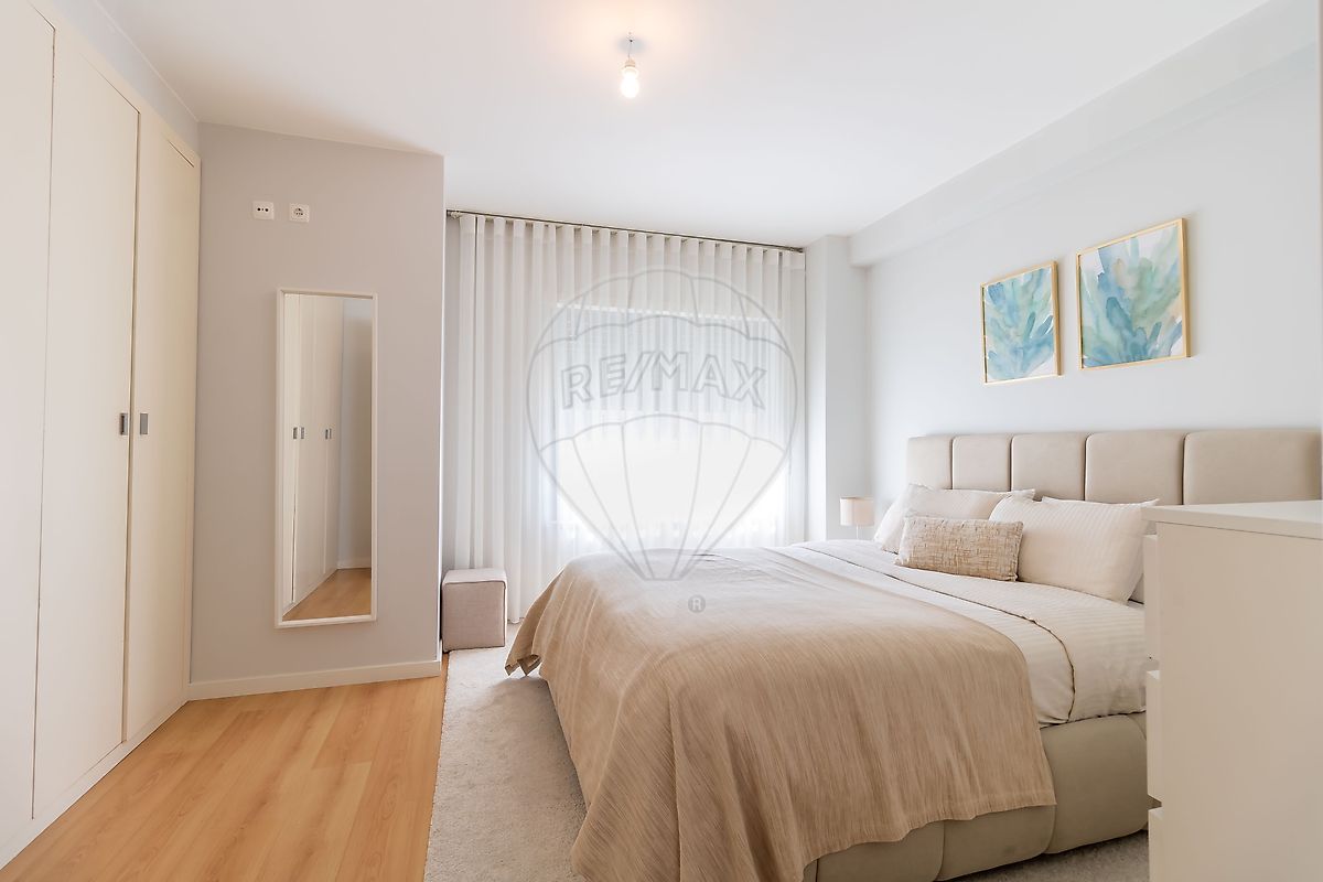 Apartamento T2 à venda em Loures