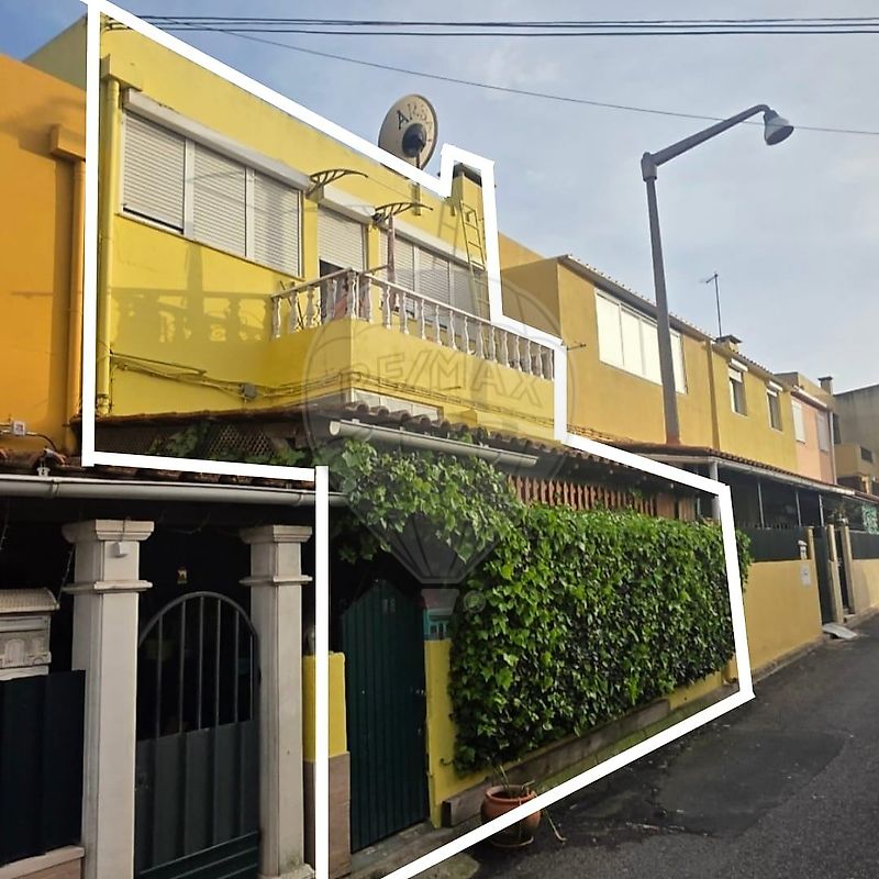 Moradia T3 à venda em Loures