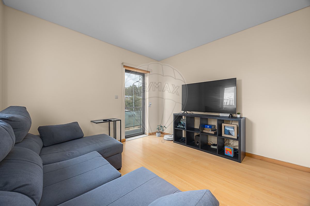 Apartamento T2 à venda em Loures