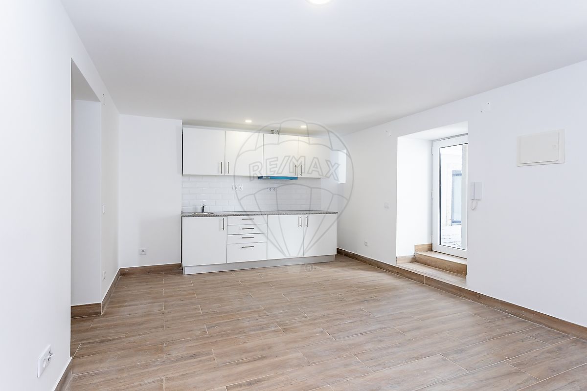 Apartamento T0 em Queluz e Belas 1