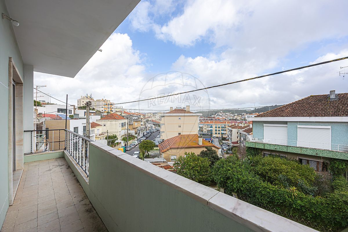 Apartamento T2 à venda em Odivelas