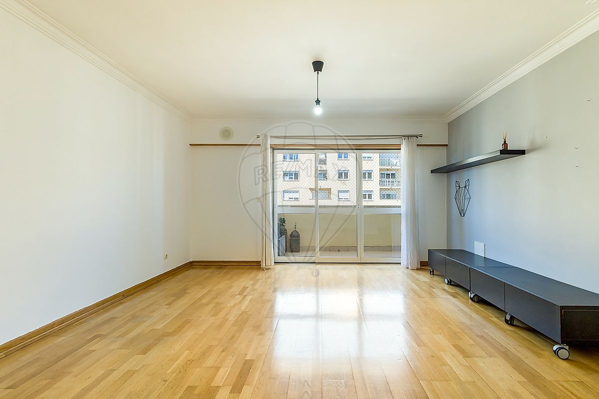 Apartamento T1 à venda em Oeiras