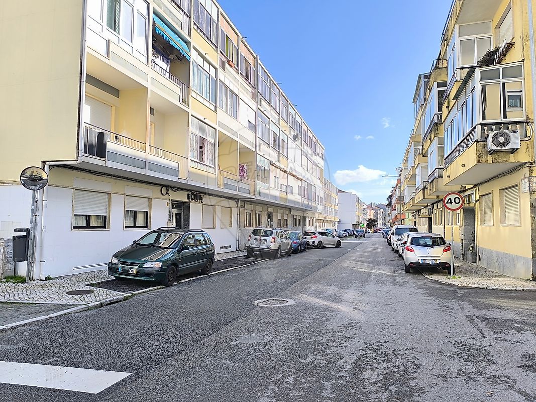 Apartamento T2 à venda em Sintra
