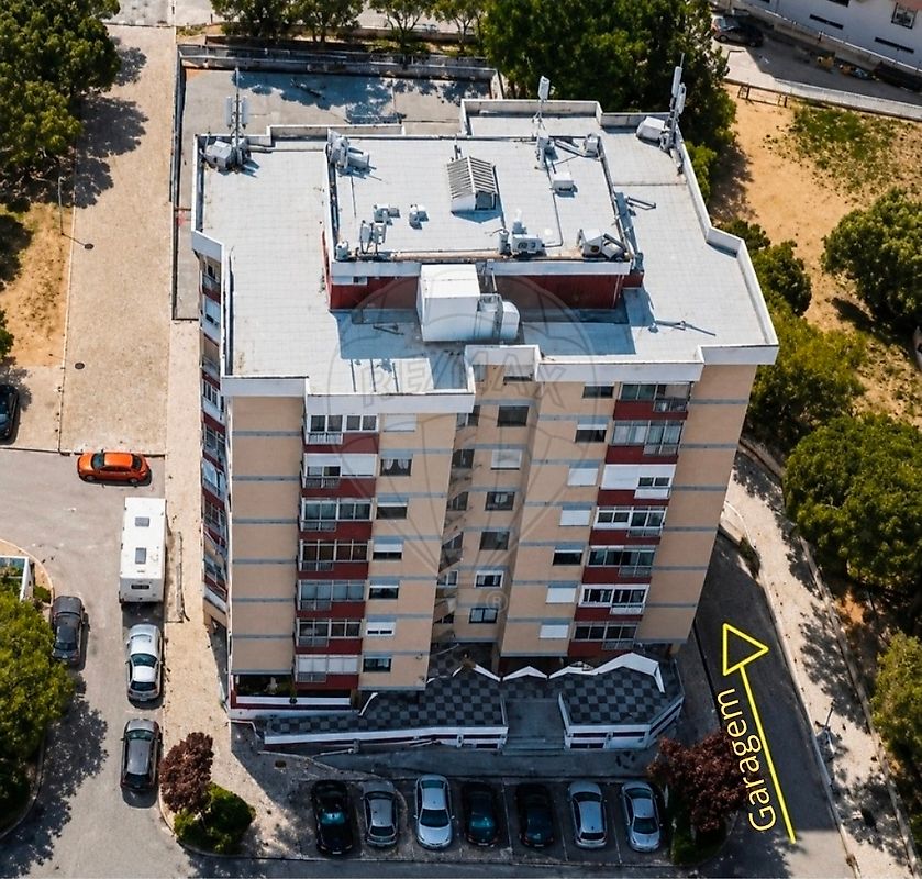 Apartamento T3 à venda em Sintra