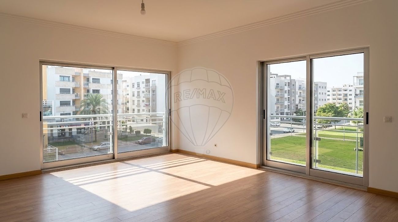 Apartamento T4 à venda em Montijo