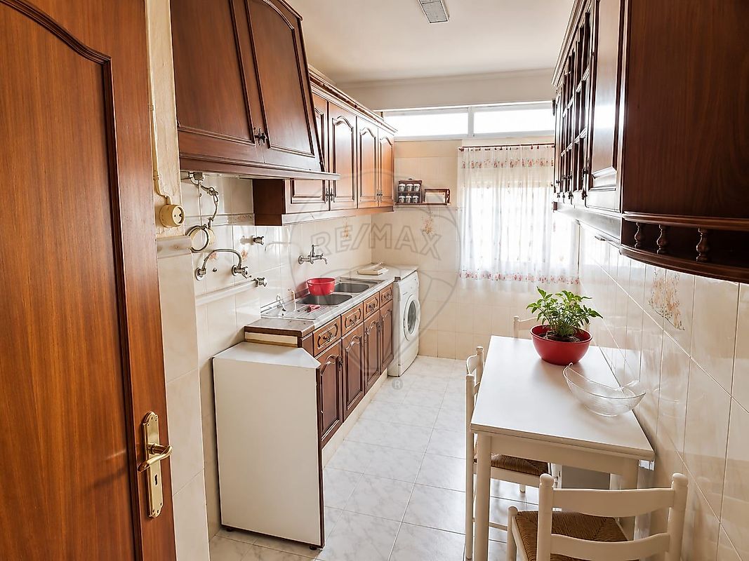 Apartamento T3 à venda em Odivelas