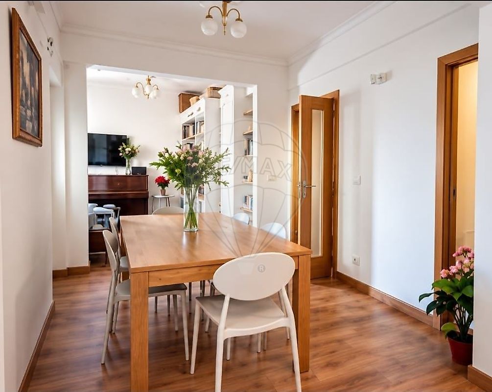 Apartamento T3 para arrendar em Sintra
