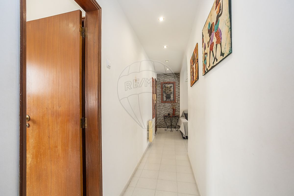 listing 120401015-2590 picture-0