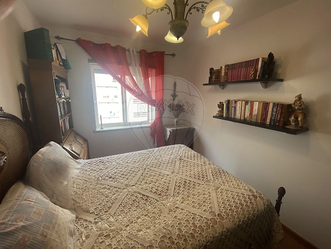 Outros - Habitação T1 para arrendar em Almada
