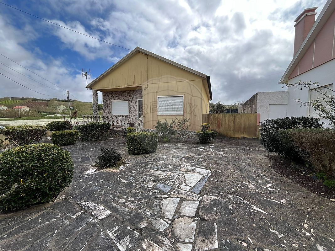 Moradia T2 à venda em Torres Vedras