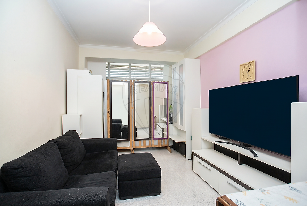 Apartamento T2 à venda em Amadora