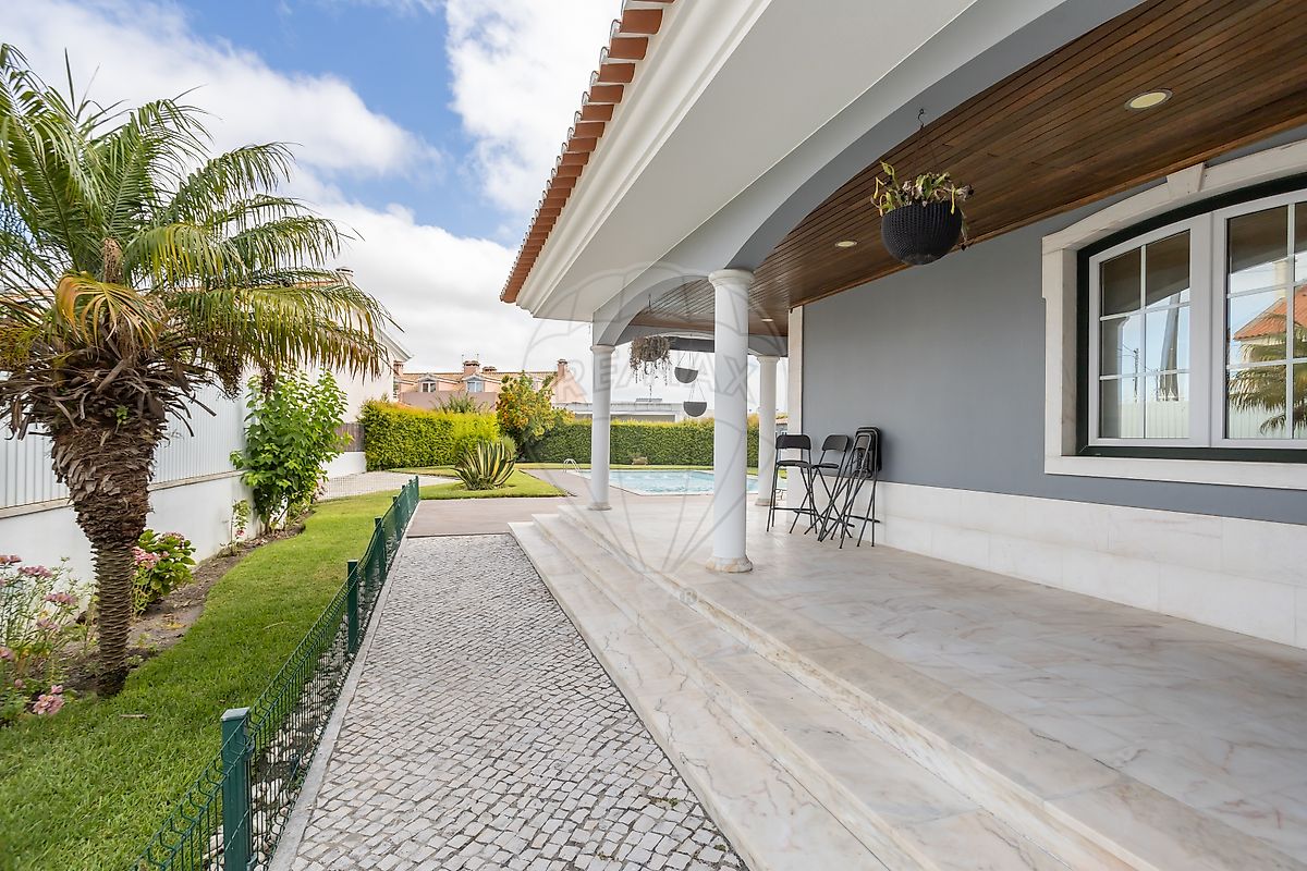 Apartamento T4 à venda em Almada