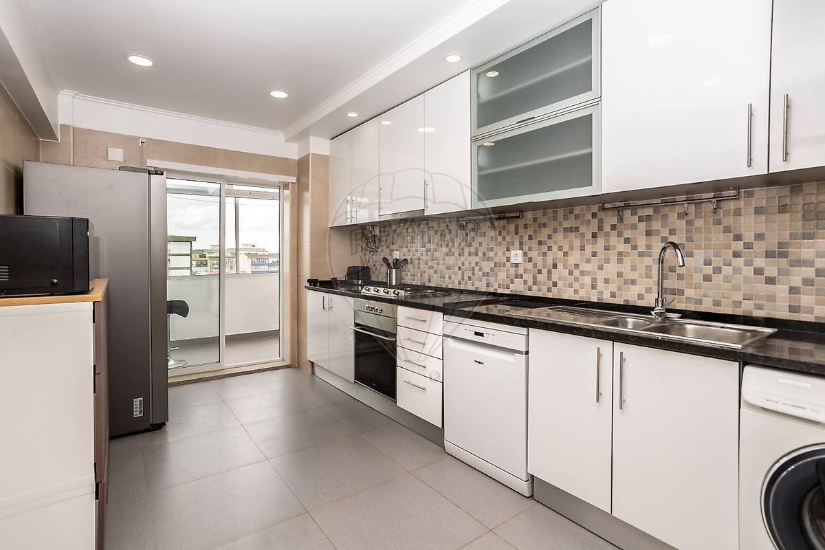 Apartamento T3 à venda em Charneca de Caparica e Sobreda, Almada — foto 12