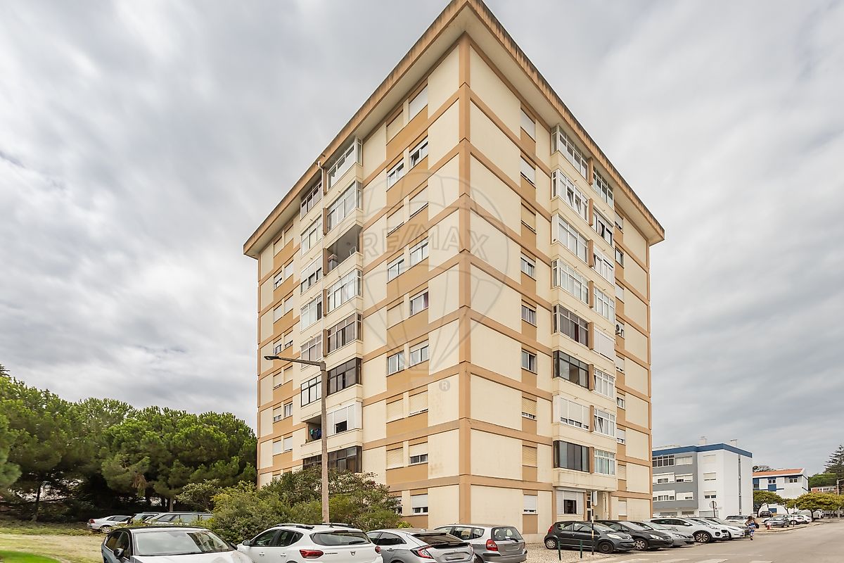 Apartamento T3 à venda em Almada