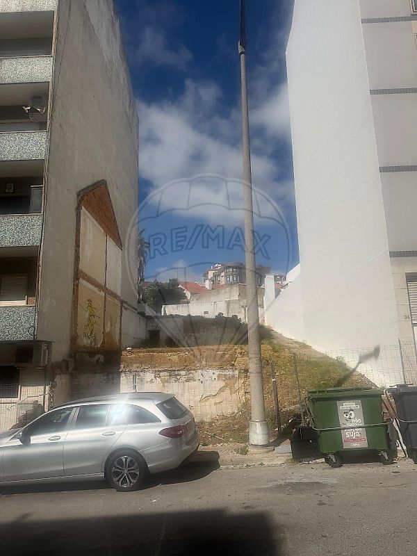 Terreno - Almada, Cova da Piedade, Pragal e Cacilhas, Almada, Setúbal