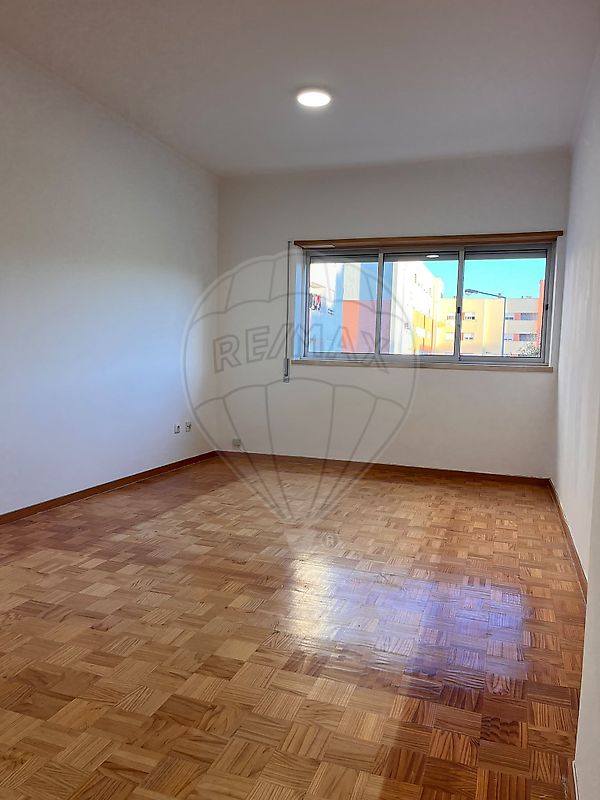 Apartamento T2 à venda em Caparica e Trafaria, Almada — foto 5