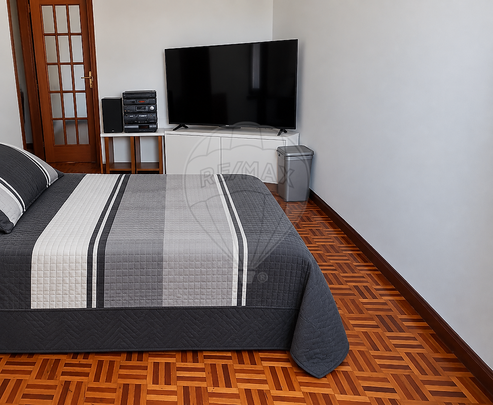 Apartamento T3 à venda em Almada