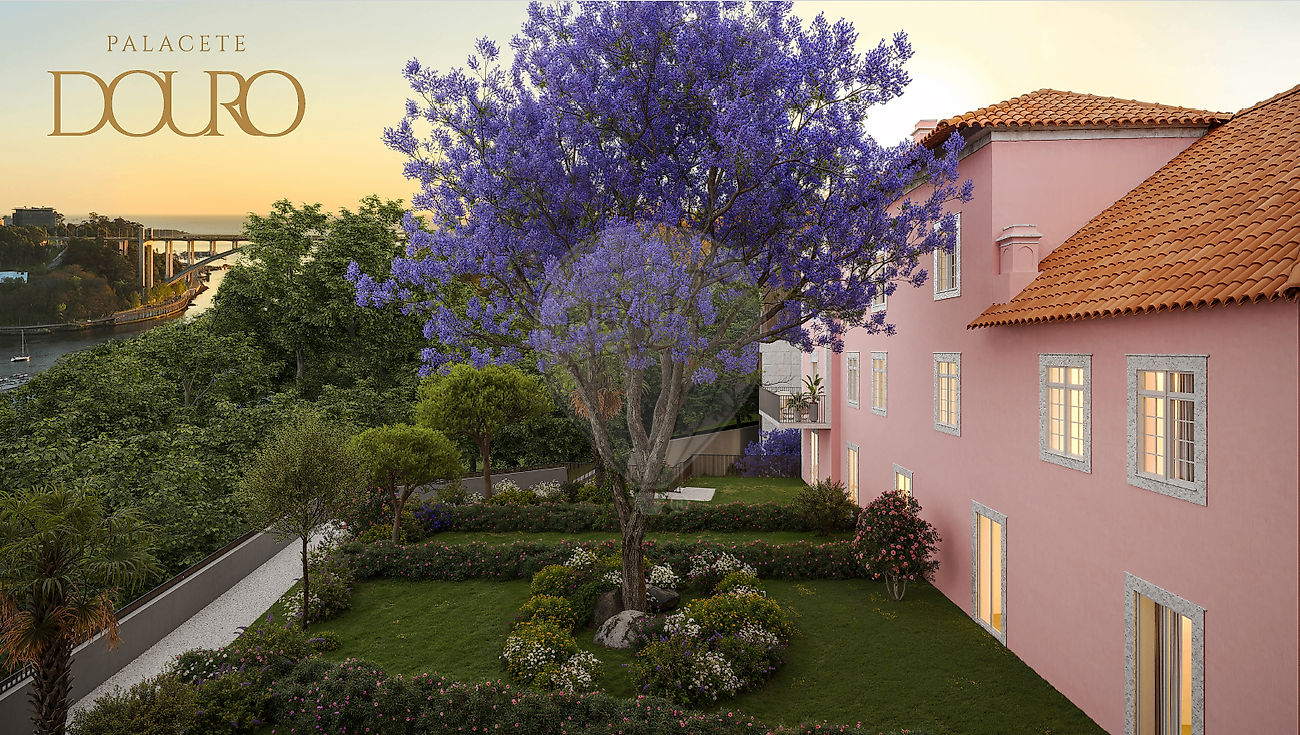 Apartamento T4 à venda em Porto