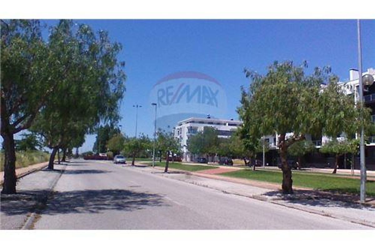 Land for sale in Entroncamento, Portugal — €110,000