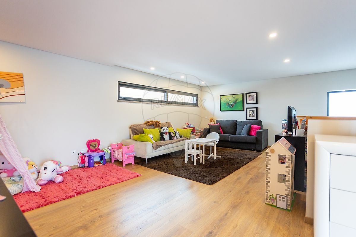 listing 120431560-3 picture-0