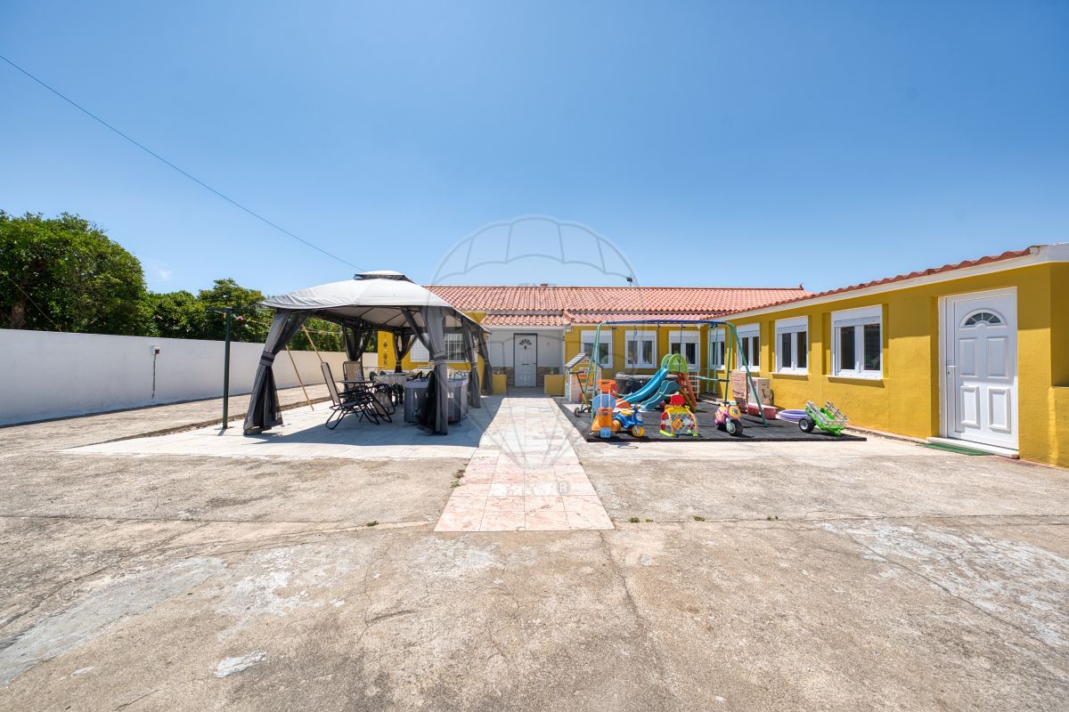 Moradia T4 para venda