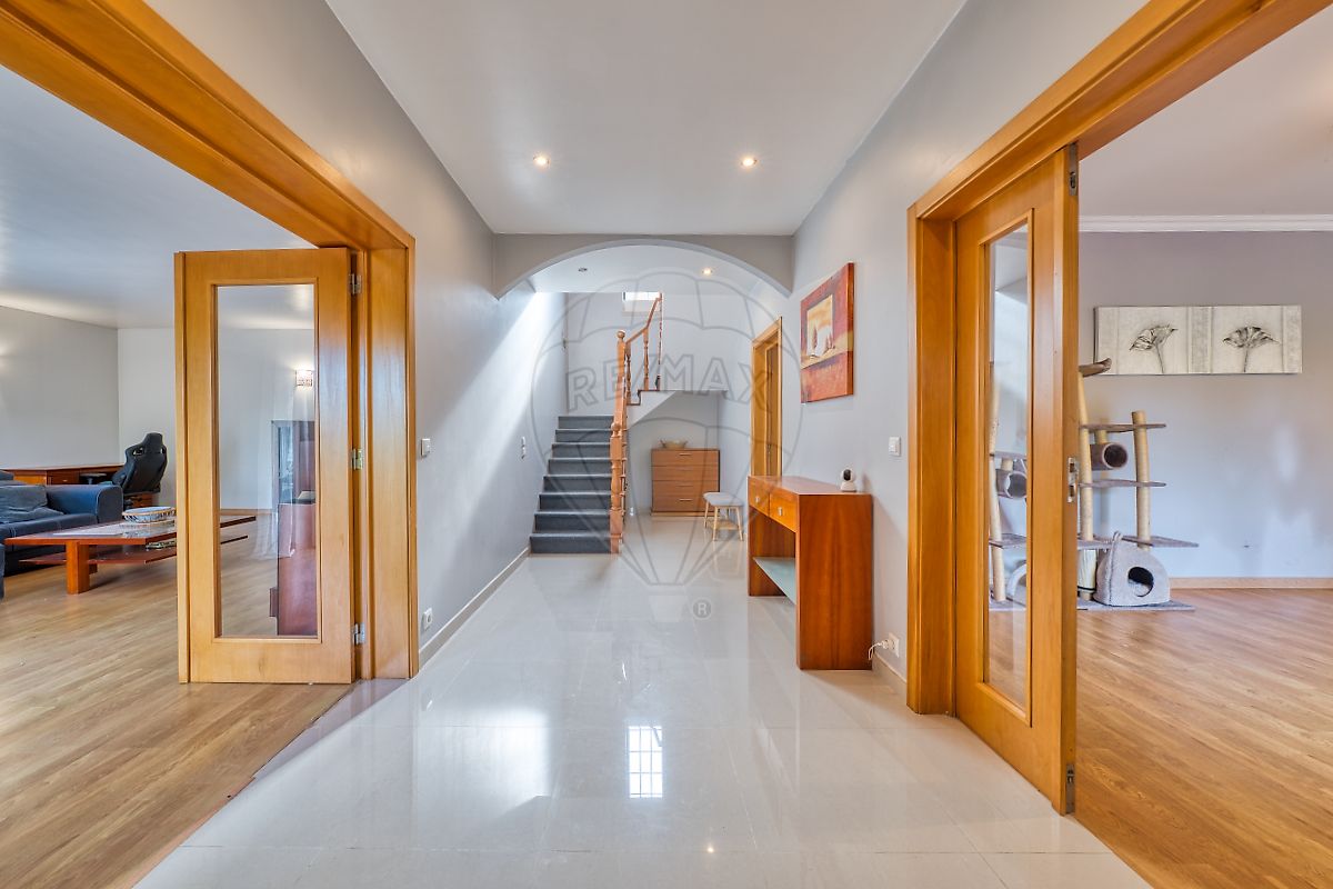 Moradia T6+ à venda em Romeira e Várzea, Santarém — foto 8