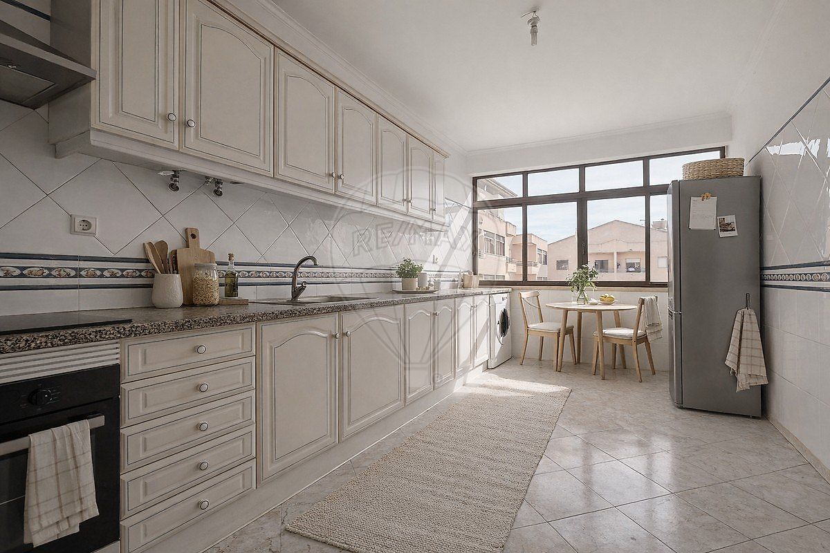 Apartamento T4 à venda em Santarém (Marvila), Santa Iria da Ribeira de Santarém, Santarém (São Salvador) e Santarém (São Nicolau), Santarém — foto 3