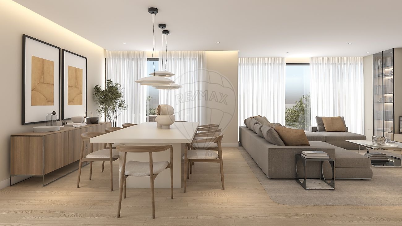 Moradia T5 à venda em Torres Novas