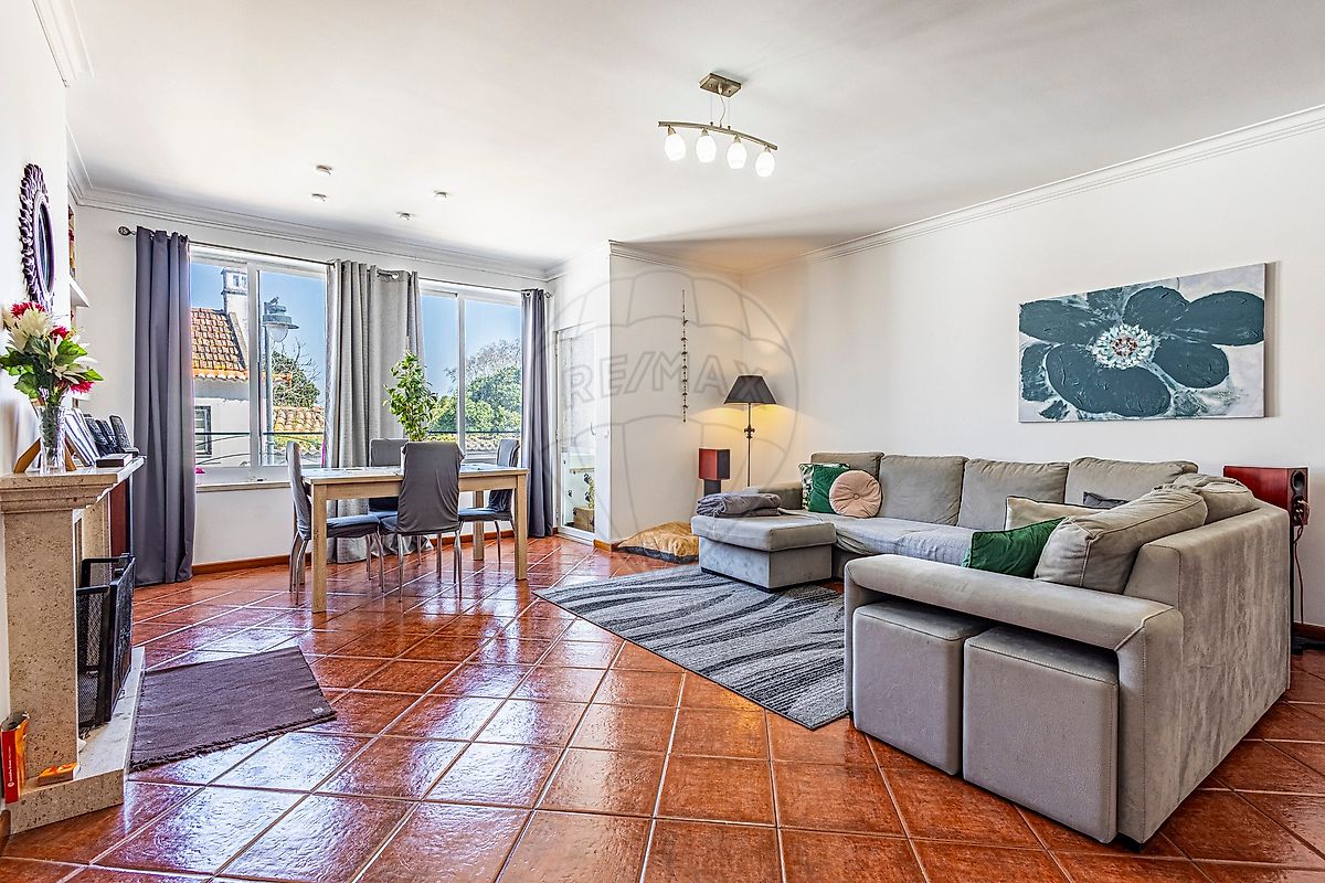 Apartamento T4 à venda em Almeirim