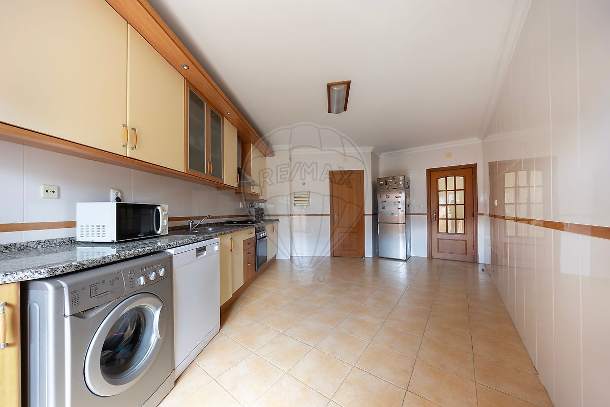 Apartamento T3 à venda em Sintra