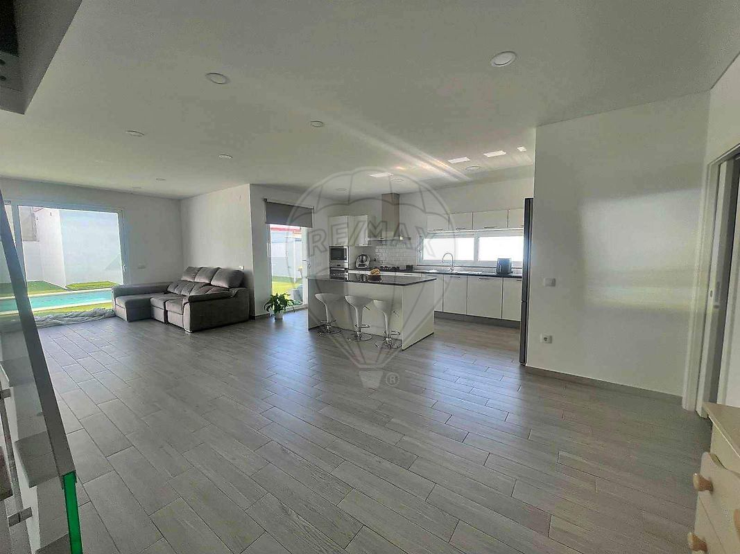 Moradia T4 à venda em Santarém (Marvila), Santa Iria da Ribeira de Santarém, Santarém (São Salvador) e Santarém (São Nicolau), Santarém — foto 23