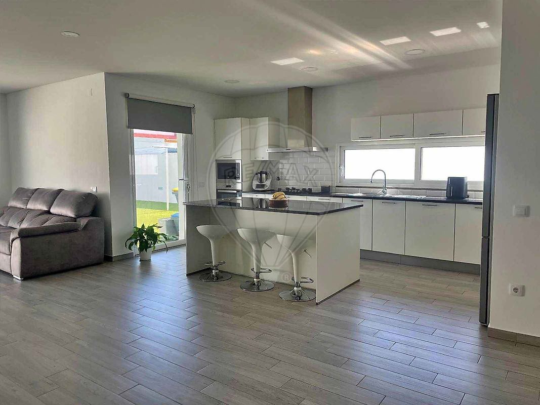 Moradia T4 à venda em Santarém (Marvila), Santa Iria da Ribeira de Santarém, Santarém (São Salvador) e Santarém (São Nicolau), Santarém — foto 24