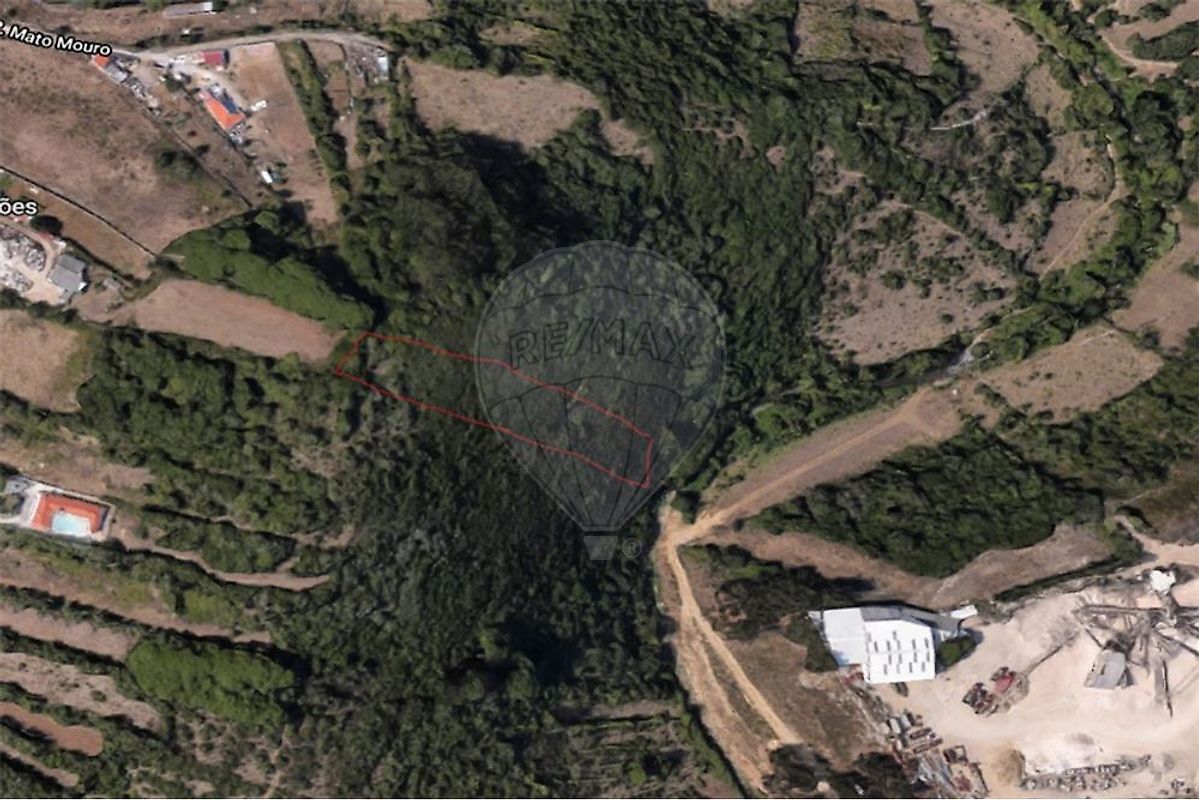 Terreno  à venda em Terrugem