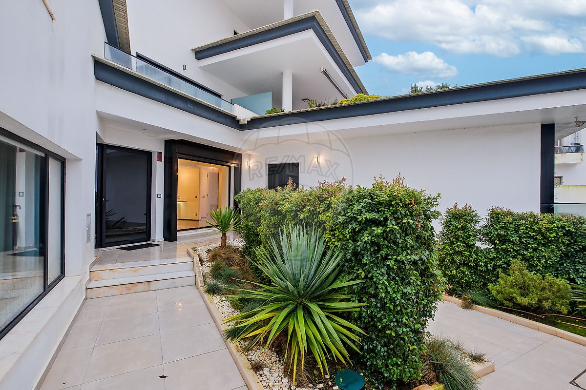 Apartamento T3 à venda em Oeiras