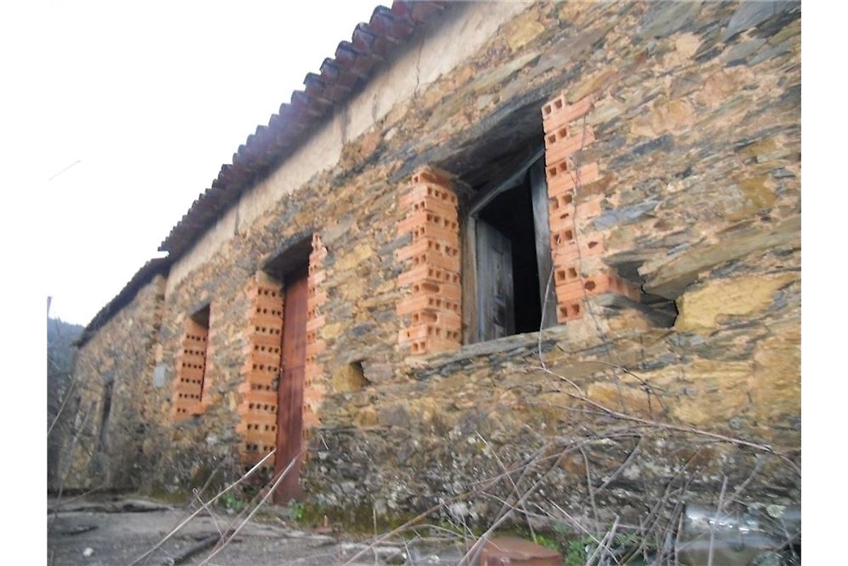 Moradia T1 à venda em Proença-a-Nova
