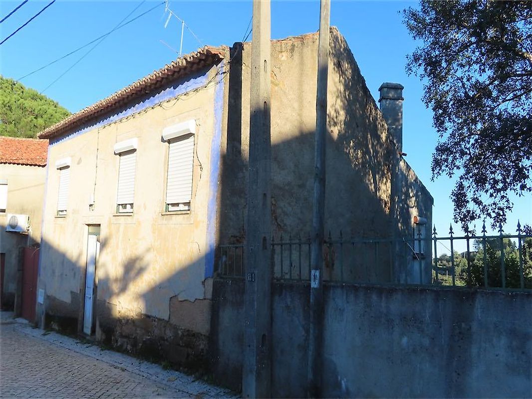 Moradia T3 à venda em Castelo Branco