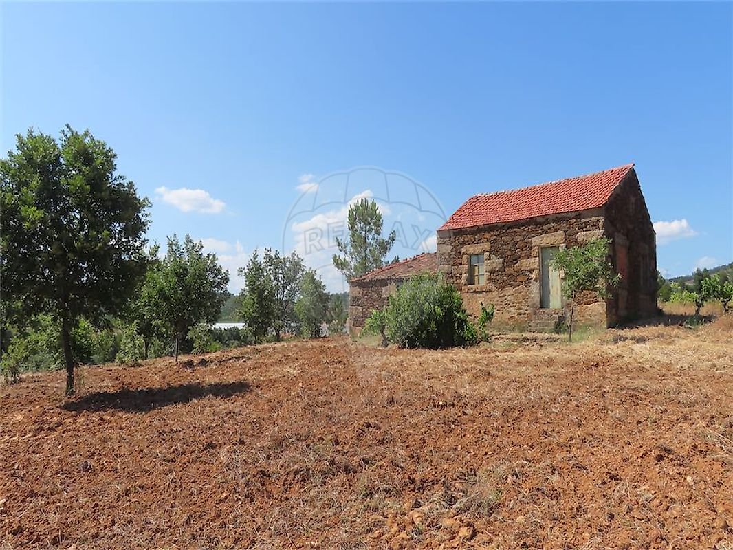 Quinta à venda em Fundão