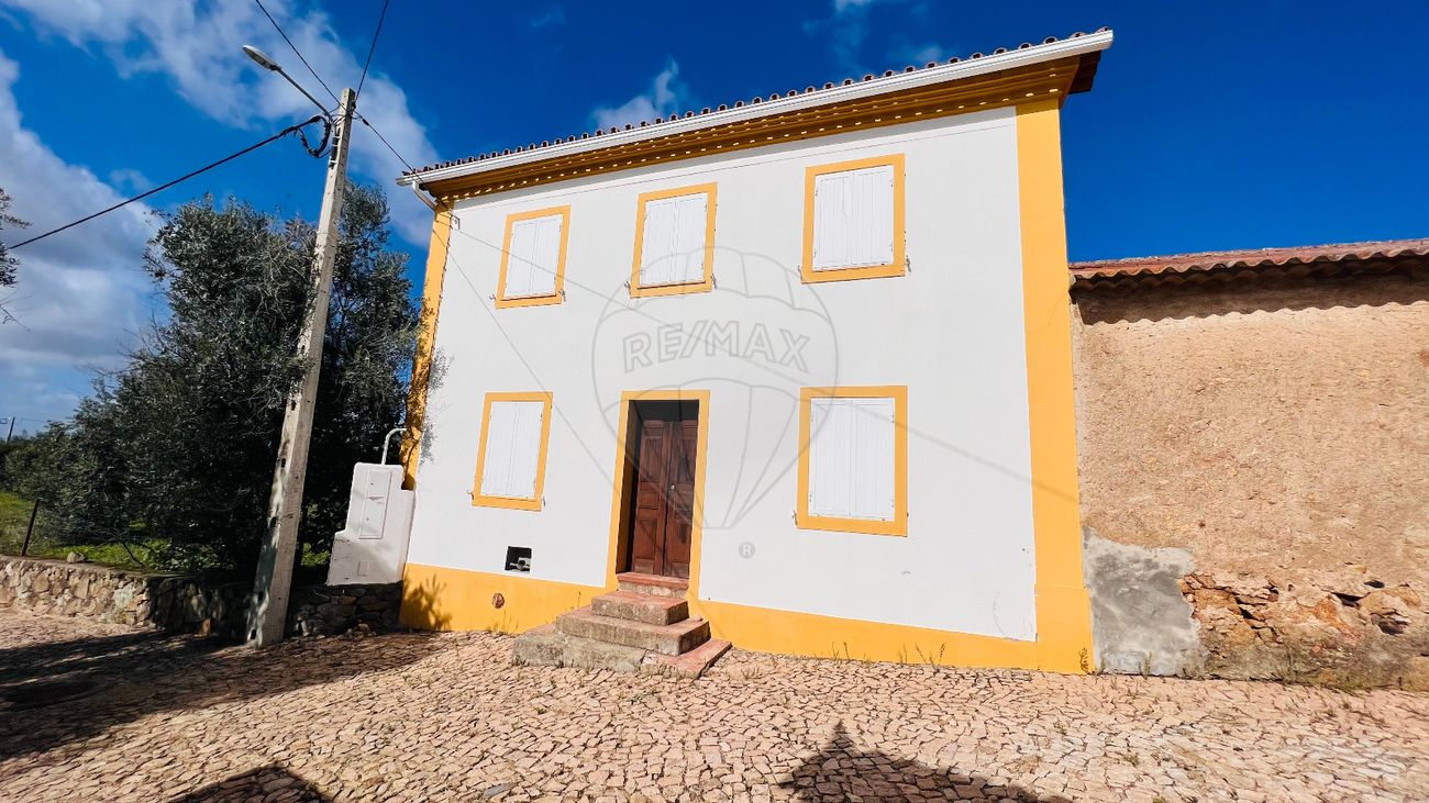 Moradia T5 para venda