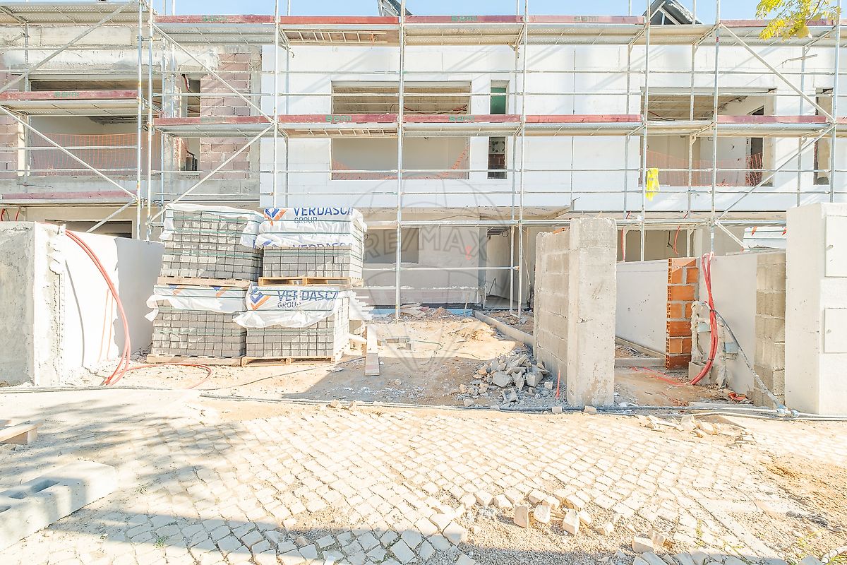 listing 120511410-50 picture-0