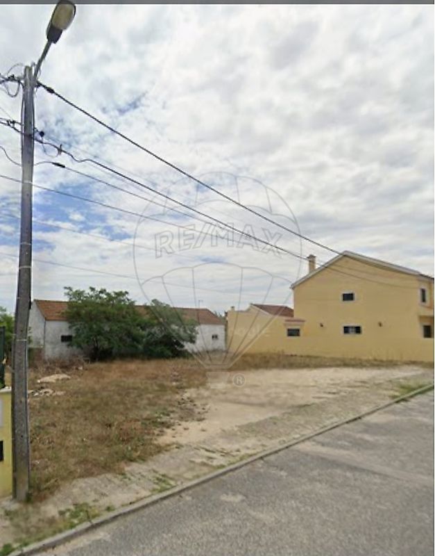 Land for sale in Montijo, Portugal — €90,000