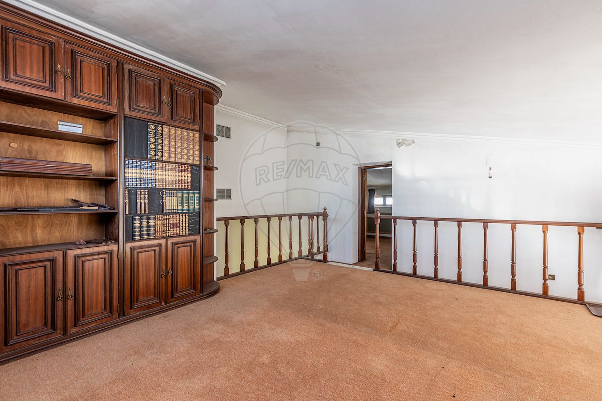 listing 120511052-2480 picture-0