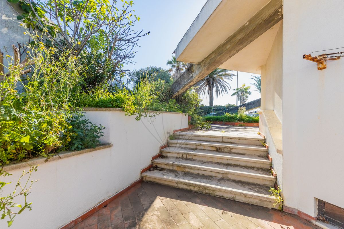 listing 120511052-2480 picture-0