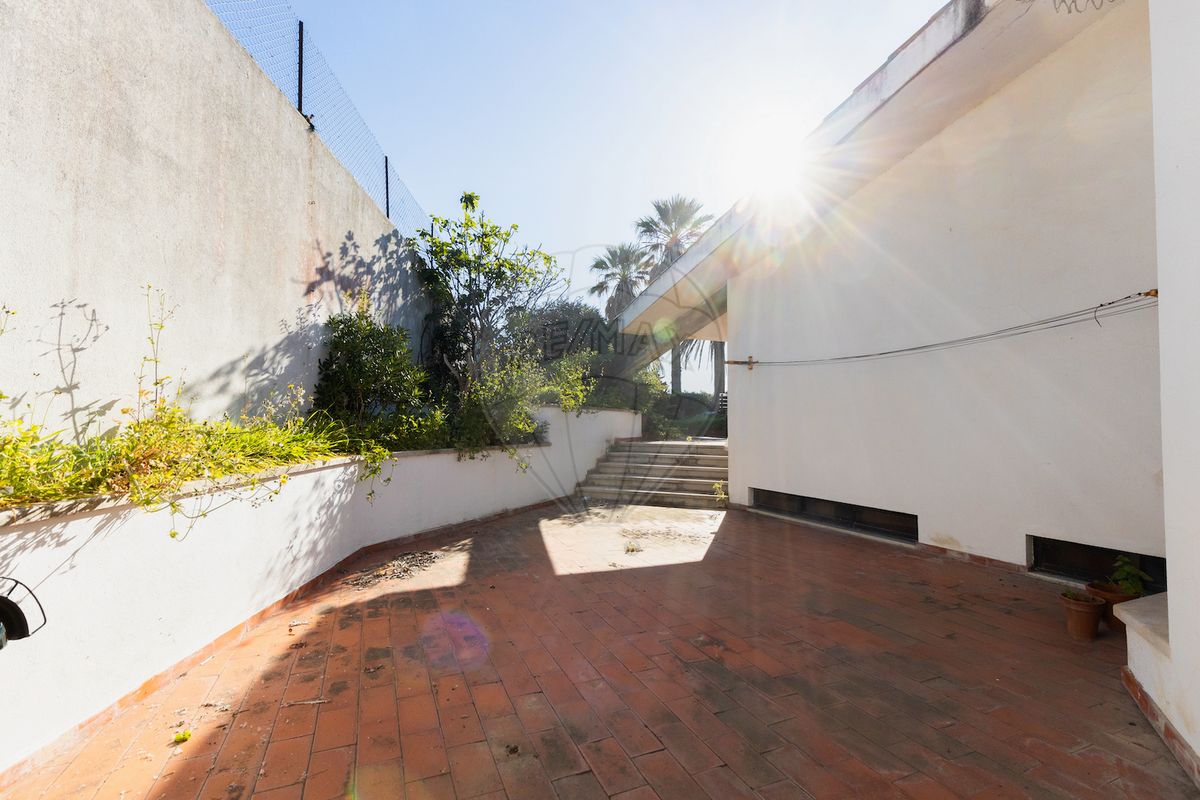 listing 120511052-2480 picture-0