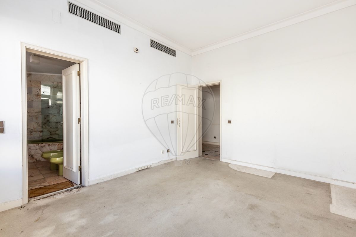 listing 120511052-2480 picture-0