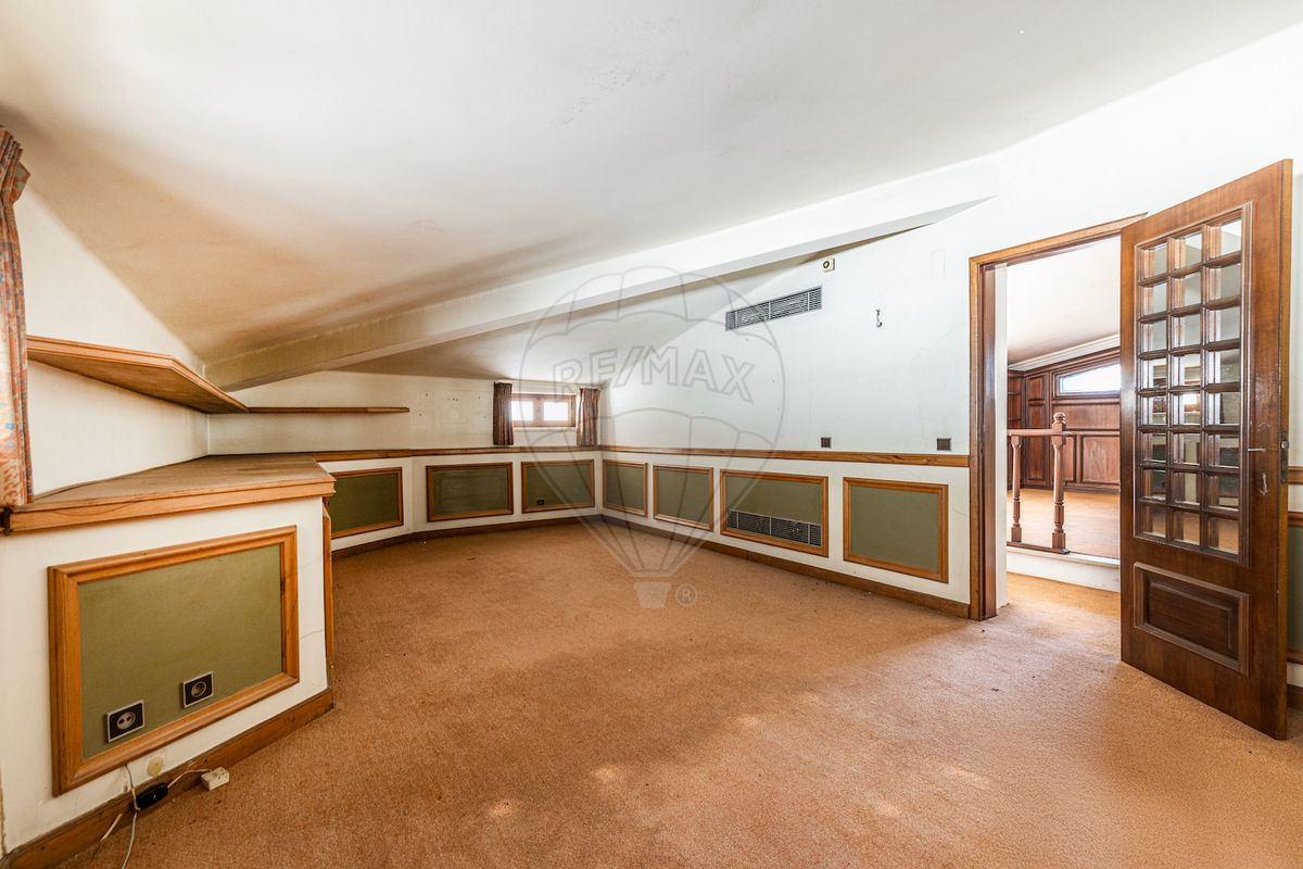 listing 120511052-2480 picture-0