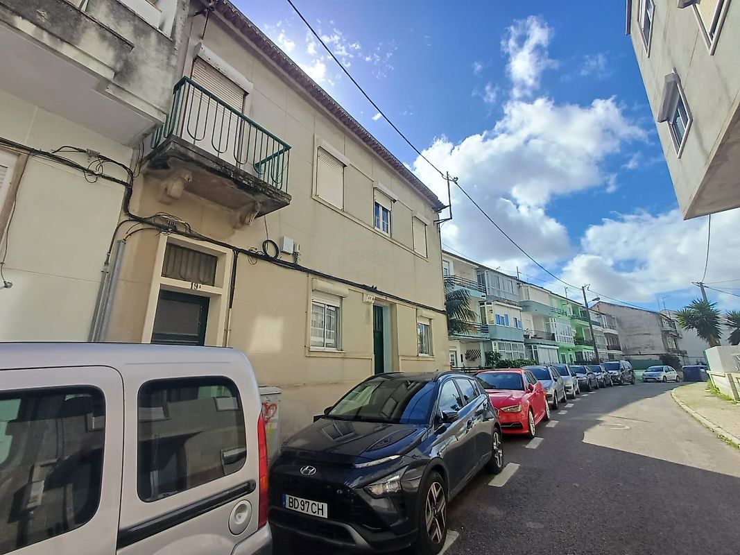 Prédio à venda em Almada