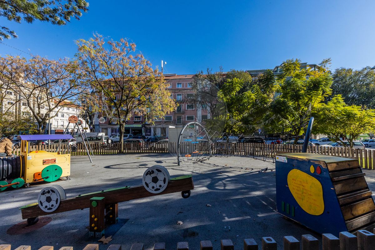 listing 120511052-2516 picture-0