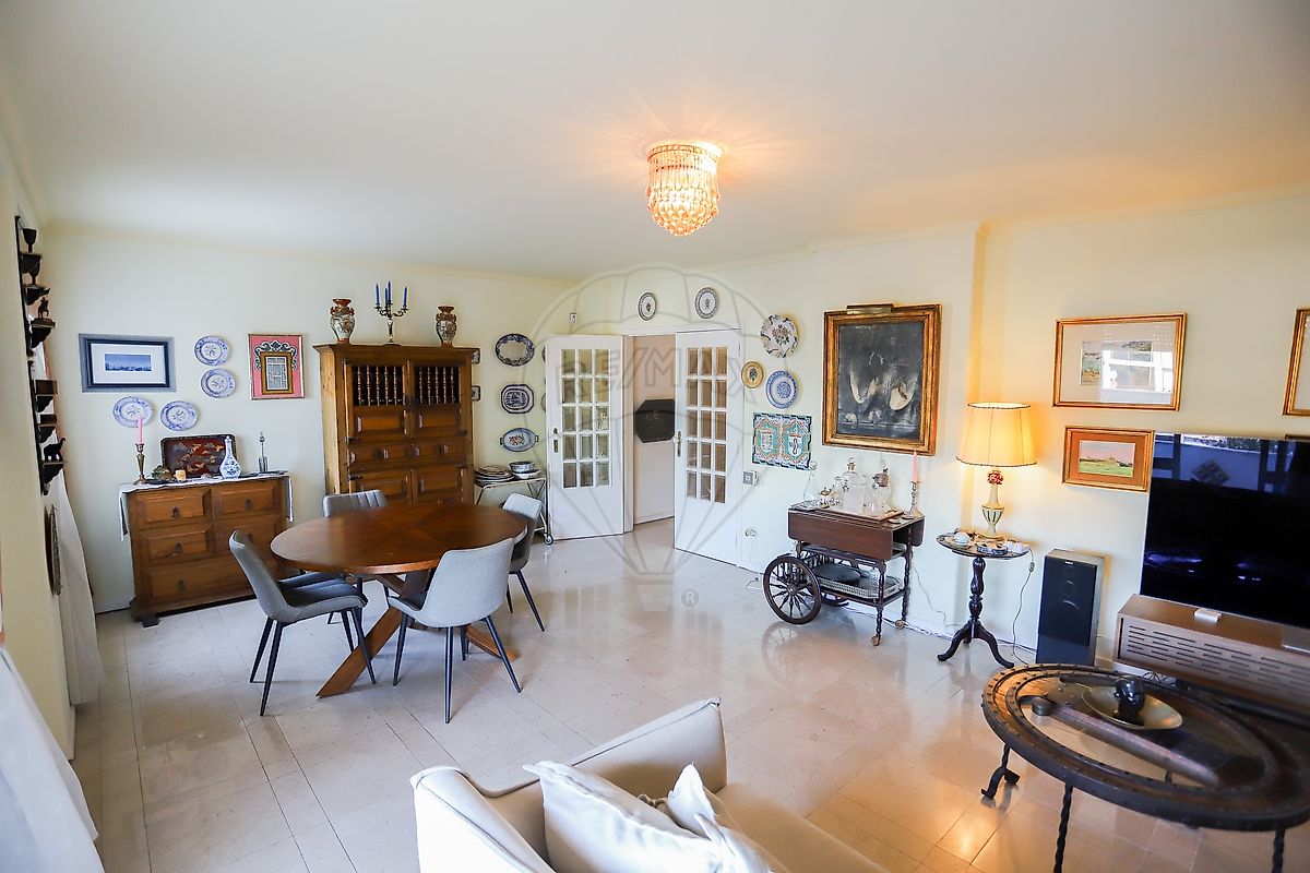 Apartamento T4 para venda
