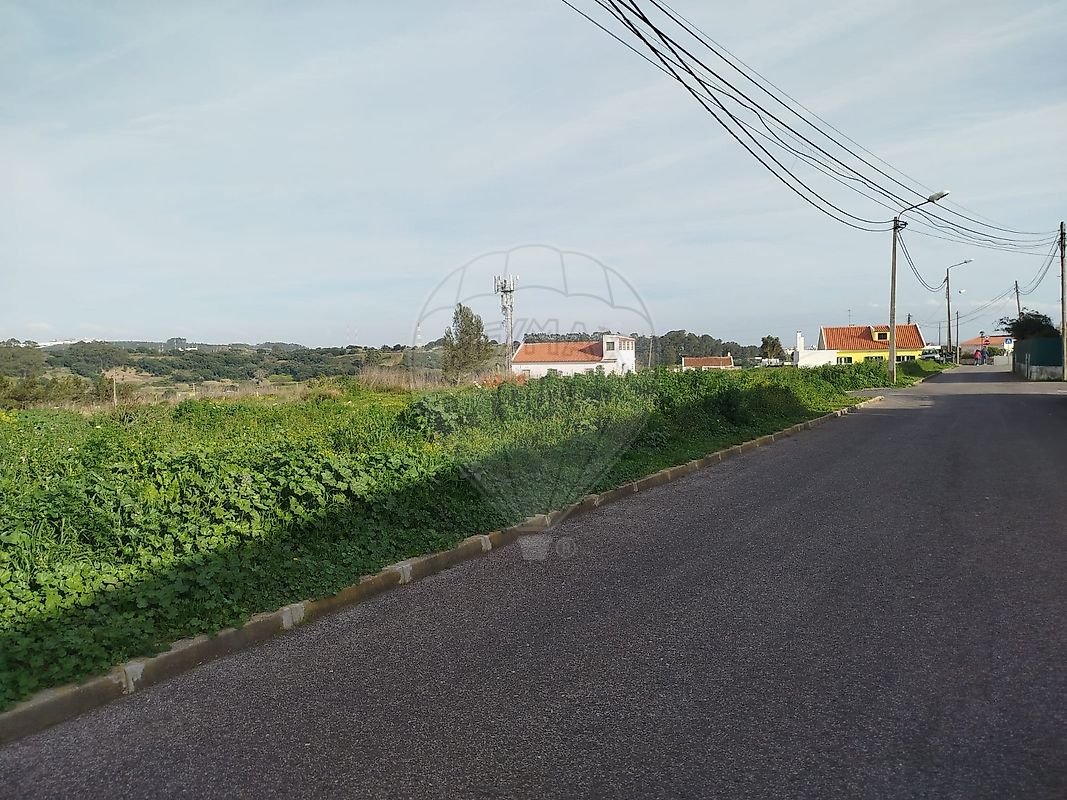 Terreno à venda em Oeiras